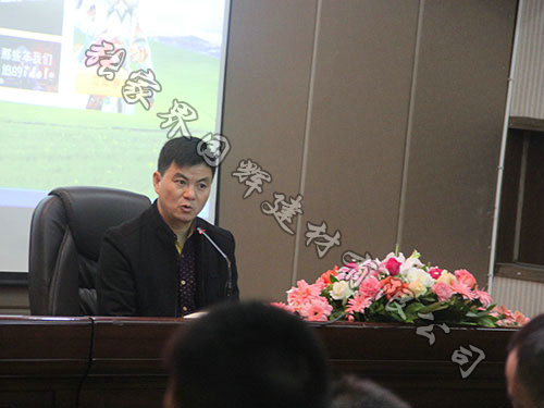 張家界國(guó)輝建材?？偨?jīng)理發(fā)言